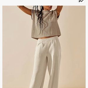 NWT DOSE two piece knit, top and pants lounge set size M & S.